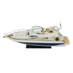 Модел на моторна яхта SUNSEEKER