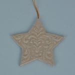 Декоративна висулка от папиемаше Звезда с орнаменти, 8 x 8 x 0.3 cm