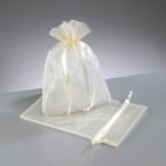 Торбичка от органза, 12,5 x 17 cm, кремава
