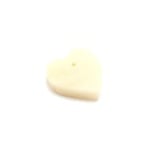 Сапунен камък за изработка на амулет във формата на сърце с отвор, бял
