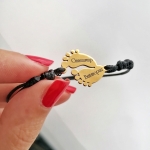 Baby Feet Гривна с буква или име за бебе (златиста)