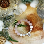 Дамска гривна с камъни и стоманена висулка - Angel Wings