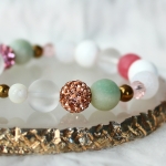 Flowers In Clouds - Гривни от естествени камъни