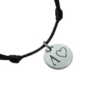 Гривна с буква - Червен конец с буква