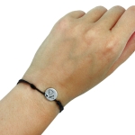 Гривна с буква - Червен конец с буква