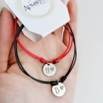 Гривни с червен конец с послание, гривна с буква, с имена