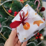 Коледна гривна от естествени камъни - Frozen Gift ????