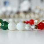 Коледна гривна от естествени камъни - Хo Хo Хo ????