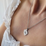 Колие с име от медицинска стомана - златисто сребристо