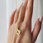 Колие с име от медицинска стомана - златисто