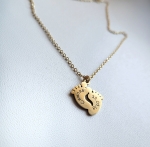 Колие с име от медицинска стомана - златисто