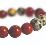 Lora - Дамска гривна с камъни