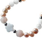 Sugar and Pearls - Гривна от естествени камъни