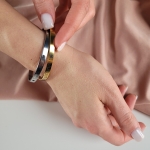 Твърда гривна - златиста гривна Вечност