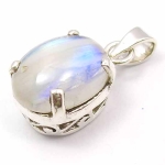 Медальон Лунен Камък със Сребро 925