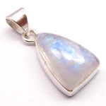 Медальон Лунен Камък със Сребро 925