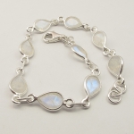 Гривна Лунен Камък със Сребро 925